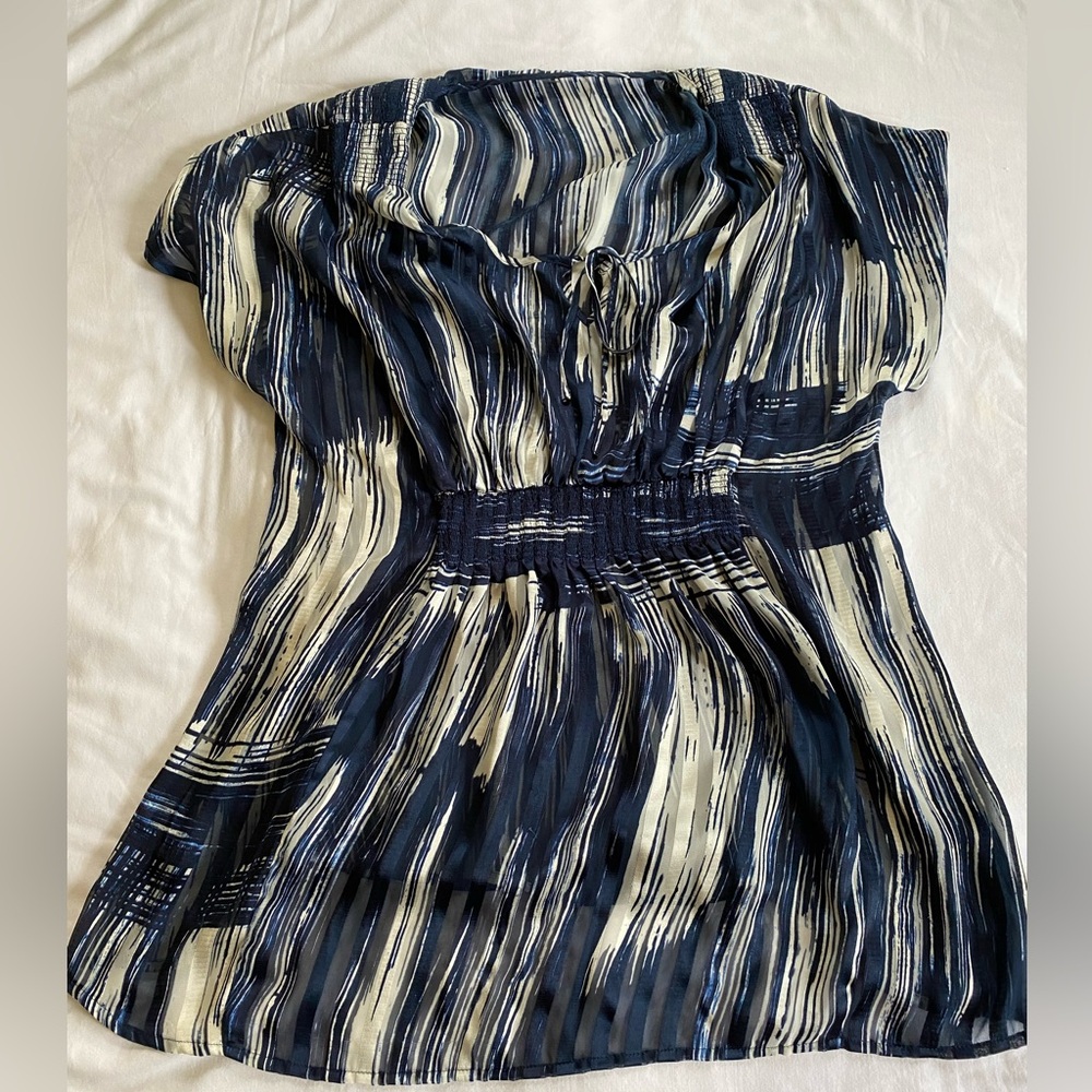 Silky semi sheet blouse